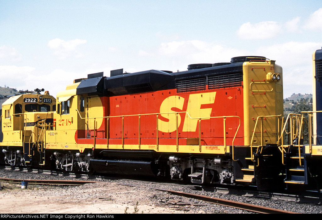 ATSF 2748 (REPOST)